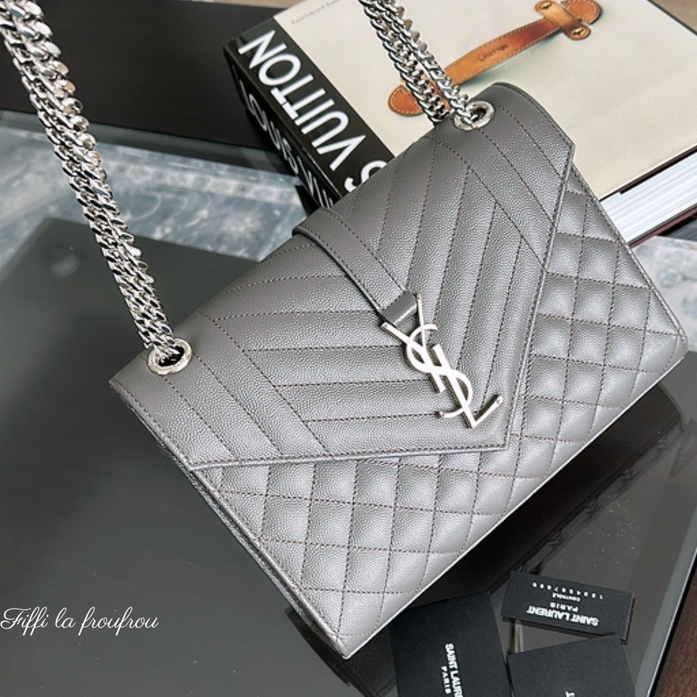 Authentic Yves Saint Laurent Gray envelope medium Bag - Picture 7 of 14